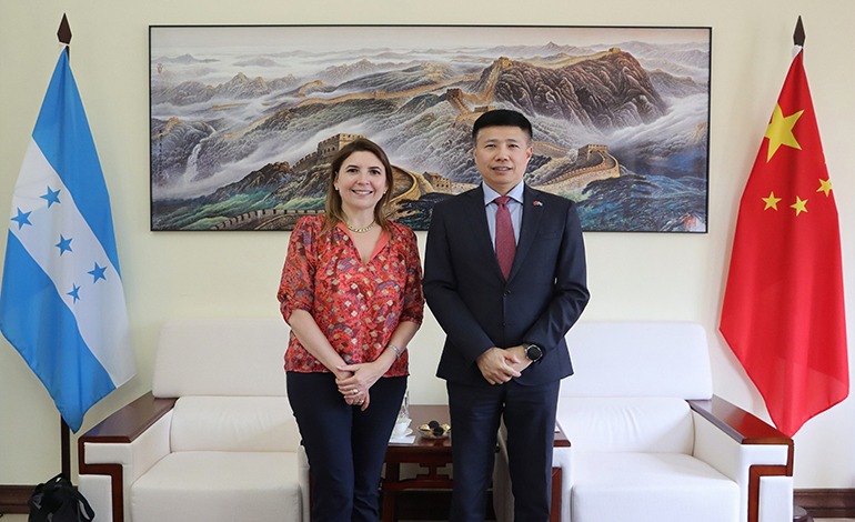 China y el PMA fortalecen cooperación en apoyo a pequeños&nbsp;agricultores