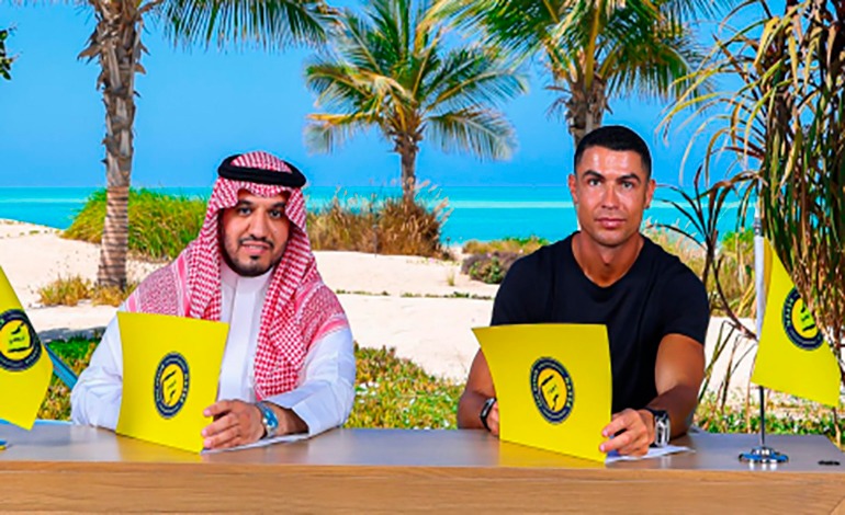 A los 40 años, el portugués Cristiano Ronaldo renovó su contrato con el&nbsp;Al-Nassr