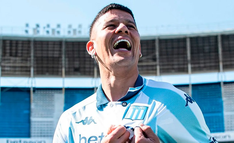 Racing Club de Argentina anuncia a Marcos&nbsp;Rojo