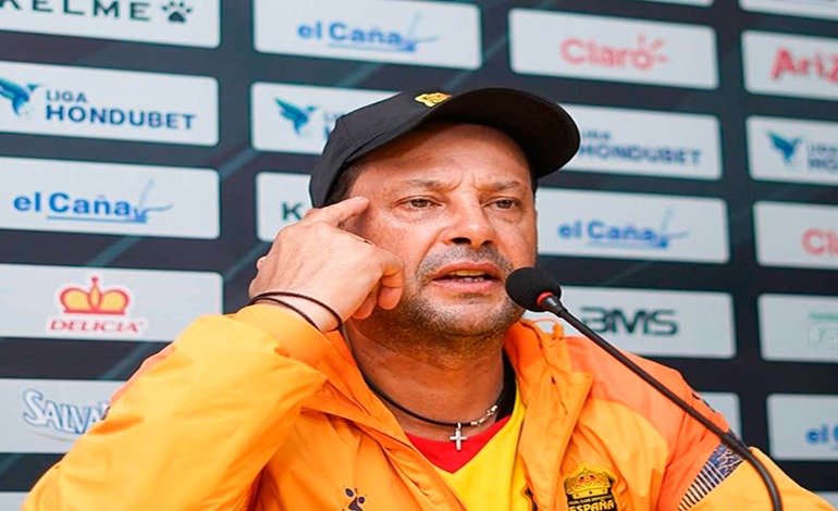 Real España se desploma: Jeaustin Campos exige&nbsp;jerarquía