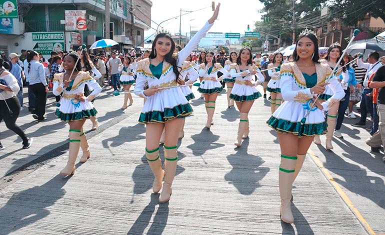 Palillonas se vuelven a robar el&nbsp;show