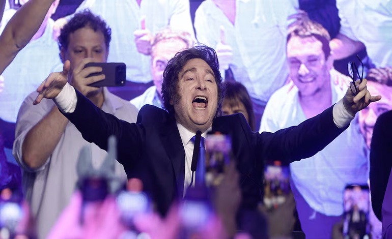 Javier Milei le da paliza histórica al&nbsp;kirchnerismo