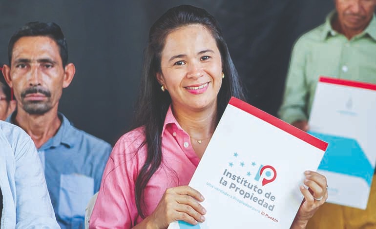 Legalizan tierras de 372 familias de San Francisco de&nbsp;Becerra