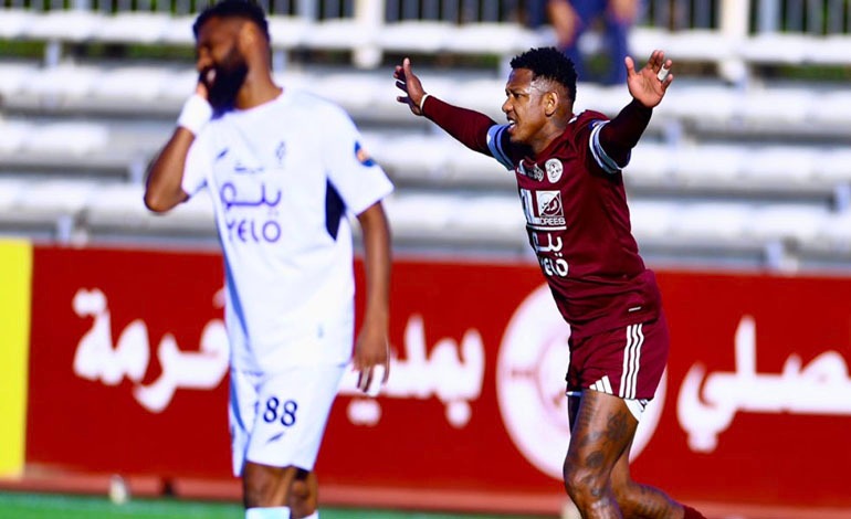 Romell Quioto sigue en racha goleadora con el Al Faisaly 