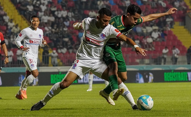 Ruge el león sobre el&nbsp;monstruo