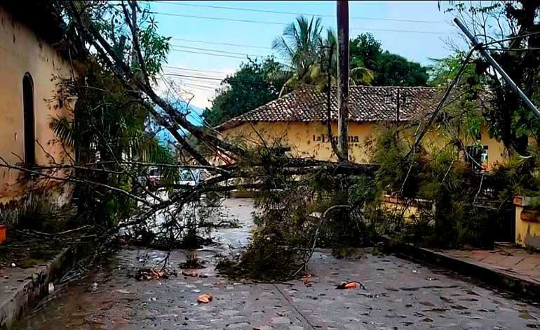 Tormenta de granizo sacude a Gracias,&nbsp;Lempira