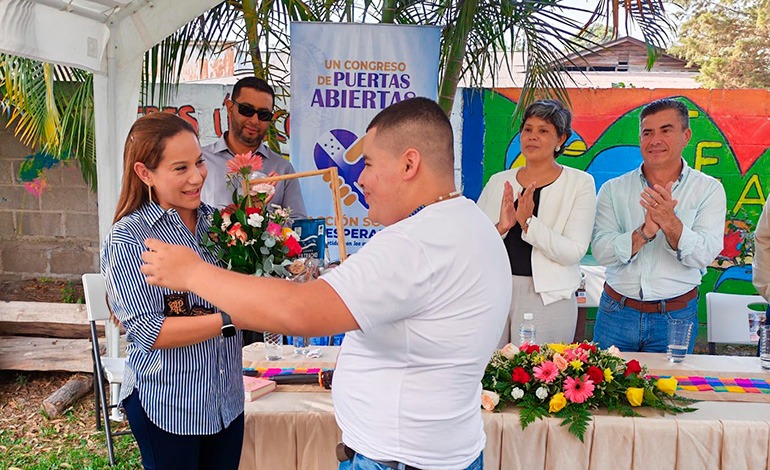 Fundación Autismo Siguatepeque recibe apoyo del Despacho Social y&nbsp;Esperanza