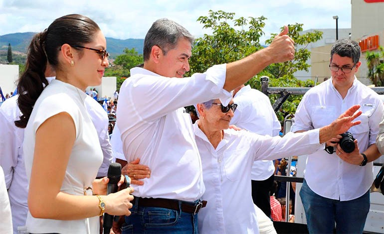 JOH: Gracias Honduras, hoy regreso a la tierra que me vio nacer