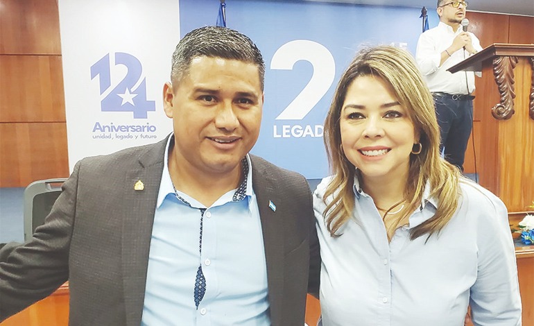 PN juramenta Comisión Nacional de empleados&nbsp;públicos