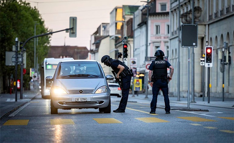 Terror en la madrugada: balacera en masiva rave&nbsp;suiza