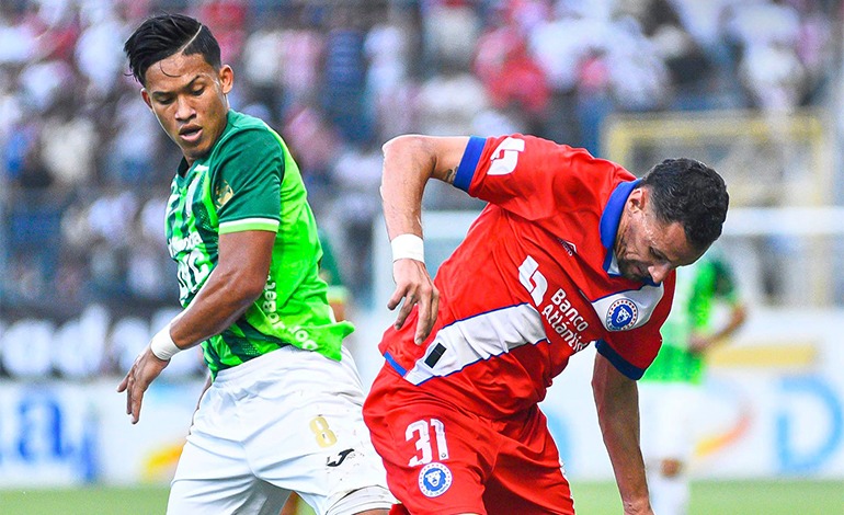 Los albos muerden el polvo&nbsp;verde