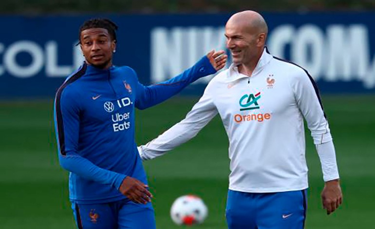 Francia inicia la era&nbsp;Zizou