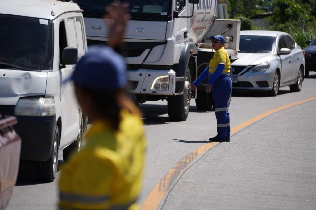 AMDC urge despejar salida al sur por carril reversible